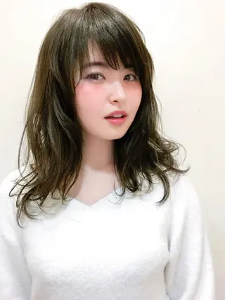 ミディアム カラー パーマ マツオカ ケンシロウのヘアスタイル