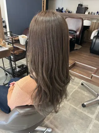 ロング 鈴木 絢奈のヘアスタイル