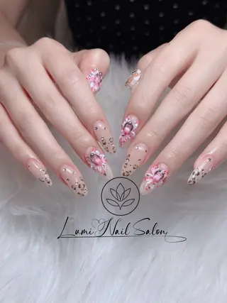 ネイル Lumi Nail 新大久保3‘のネイルデザイン