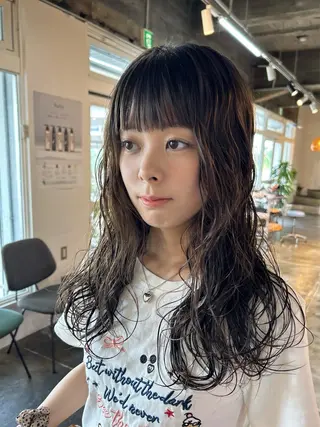 ロング パーマ shiho/レイヤー /透明感カラーのヘアスタイル