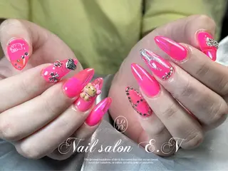 ネイル E.N🦋 長さ出し/持ち込みのネイルデザイン