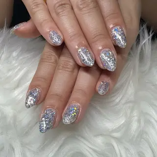 ネイル Rave所属・touma Rinaのネイルデザイン