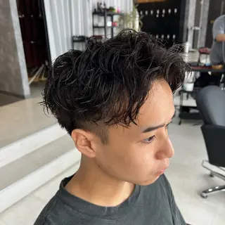 メンズ メンズパーマ特化 荻田知也のヘアスタイル