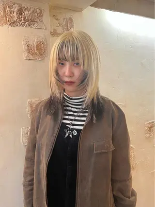 セミロング カラー 退色まで透明感ある ダブルカラー/リクのヘアスタイル