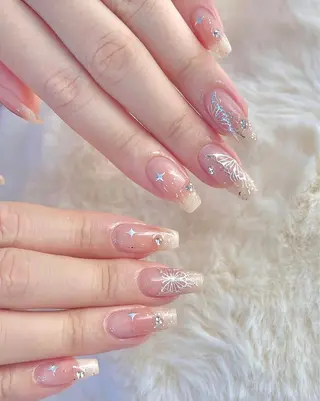 ネイル 💅E•U•B NAIL🌹所属・横浜市中区曙町 ネイルE·U·Bのネイルデザイン