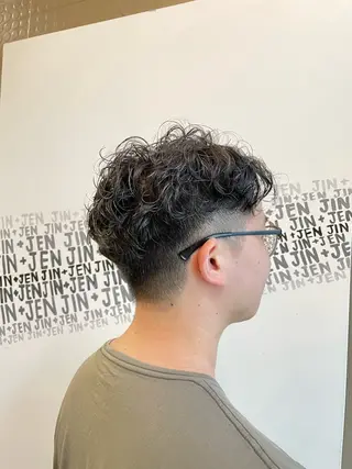 パーマ メンズ Kana .のヘアスタイル