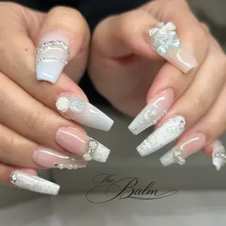 ネイル THE BALM🤍 金宮のネイルデザイン