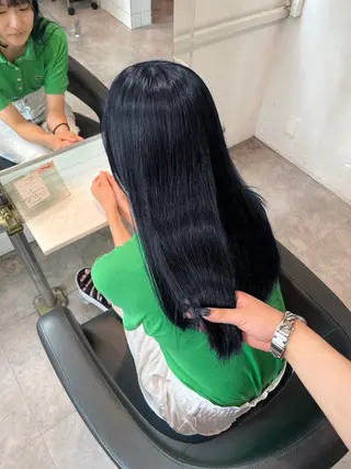 ロング カラー 暗髪🩶ラベンダー/ ブルー/ユウナ🤍のヘアスタイル