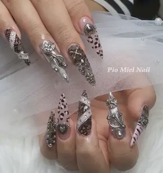 ネイル HANA 長さだしのネイルデザイン