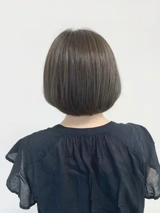 ショート カラー 色白に見える暗髪 梅田・増田のヘアスタイル