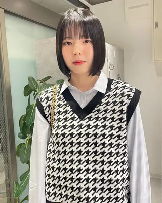 ショート カラー デザインパーマ/ 艶カラー/ボブのヘアスタイル