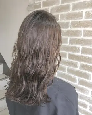 ロング カラー ヘアアレンジ エグチ アキラのヘアスタイル