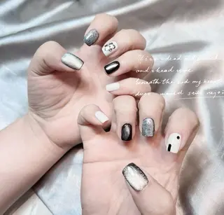 ネイル RAFFINE 月🦋🩵のネイルデザイン