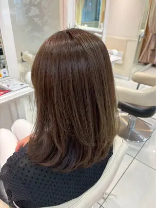 セミロング 縮毛矯正🌀 SARAのヘアスタイル