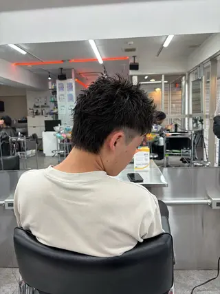 ショート カラー パーマ メンズ メンズパーマ特化 🔥韓国ヘア職人🔥のヘアスタイル