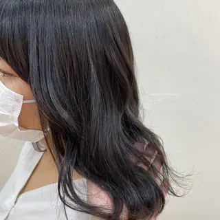 ミディアム 顔まわりレイヤー/ bob及川亜沙美のヘアスタイル