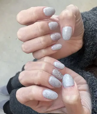 ネイル Rave所属・touma Rinaのネイルデザイン