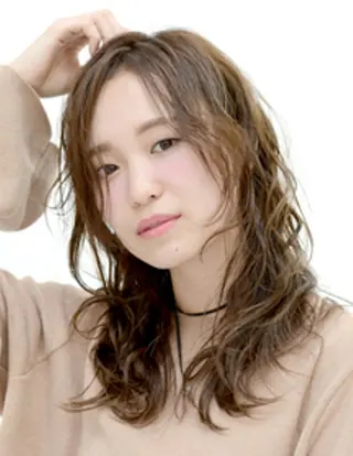 セミロング パーマ 下條 真のヘアスタイル