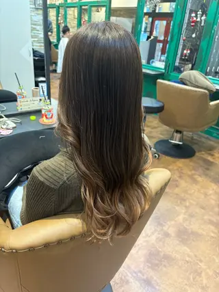 ロング カラー BENIHA  ︎︎のヘアスタイル