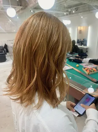 ミディアム 🧨ブリーチー×ボブ レイヤー💎じゅえるのヘアスタイル