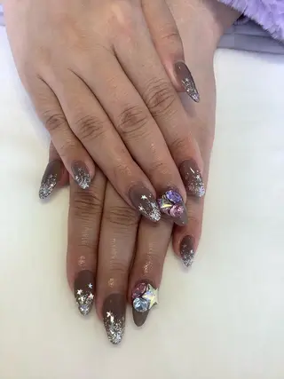 ネイル 💎🐰 saki. m 🐰💎のネイルデザイン