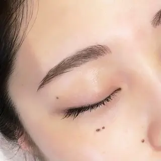 アイブロウ Linoa yuriの眉毛・アイブロウイメージ