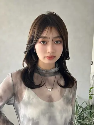 ミディアム カラー ❤️ショートカット ・顔周りカット❤️のヘアスタイル