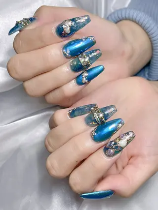 ネイル LEELA NAIL STUDIO所属・LEELA NAIL STUDIOのネイルデザイン