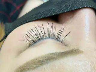 マツエク・マツパ Tink横須賀中央店Eyelash&nail所属・井出 萌美のマツエク・マツパデザイン