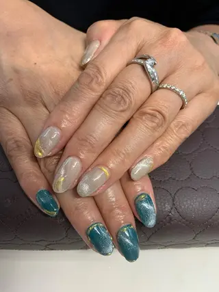 ネイル Mule Beauty Salon所属・ミュール ビューティーサロンのネイルデザイン