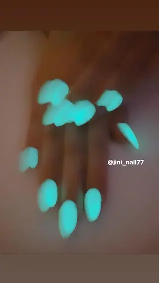 ネイル JINI NAIL所属・ジニ ネイルのネイルデザイン