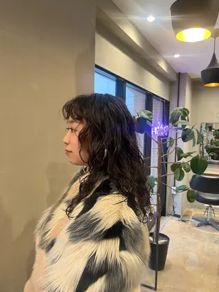 セミロング みわ/博多 ブリーチ/メンズヘアのヘアスタイル