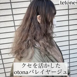 ロング カラー テトネ タカシのヘアスタイル