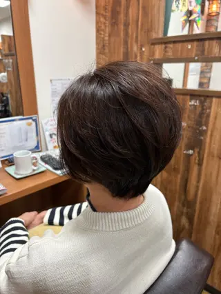 ショート 佐藤 葵のヘアスタイル