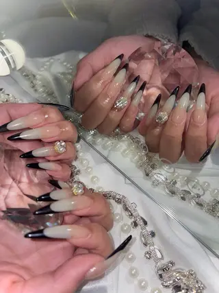 ネイル nail salon Emu所属・【Emu】 MOMOKAのネイルデザイン