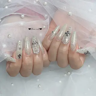 ネイル 〜Shine Nail〜【サイナネイル】パラジェル／ 長さだし／持ち込み／ワンホン／フィルイン所属・shine 🎀 長さだし&デザインのネイルデザイン