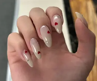 ネイル 相沢 さやかのネイルデザイン