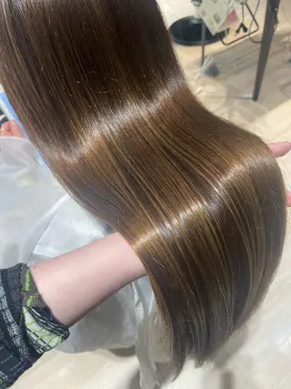 ロング 三宅 志穏のヘアスタイル