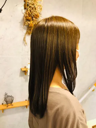 ロング 本多 美羽のヘアスタイル