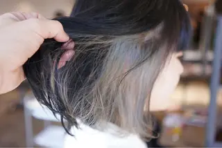 ミディアム ハイトーン/レイヤー /ケアブリーチ石川治のヘアスタイル