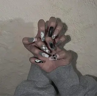 ネイル Nail Salon L'arc所属・💊大阪/心斎橋 moni🧠のネイルデザイン