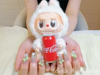 ネイル Bella Nail Salonパラジェルのネイルデザイン