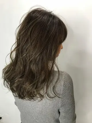 ミディアム カラー エクステ（レミー毛） NINEのヘアスタイル