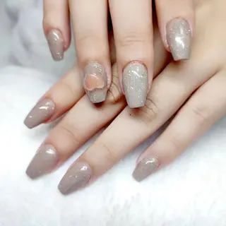 ネイル RUNWAY 　　の眉毛・アイブロウイメージ