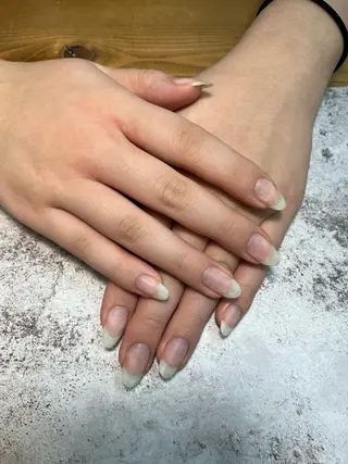 ネイル 🩵atelier- 01 優奈🩵のネイルデザイン