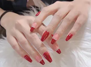 ネイル pink ladyサロン所属・べ にのネイルデザイン