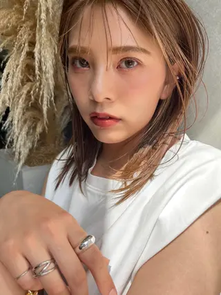 セミロング カラー Haru/THREE …by velvetのヘアスタイル