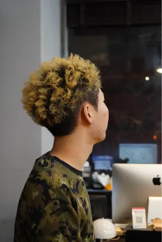 ショート パーマ メンズ IRIE HAIR DESIGN所属・ホンマハルヤ/ パーマ・カラーのヘアスタイル