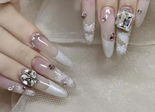 ネイル Pure&Rich Nailのネイルデザイン