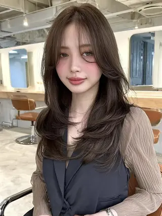 ロング 松井 美祐宇のヘアスタイル